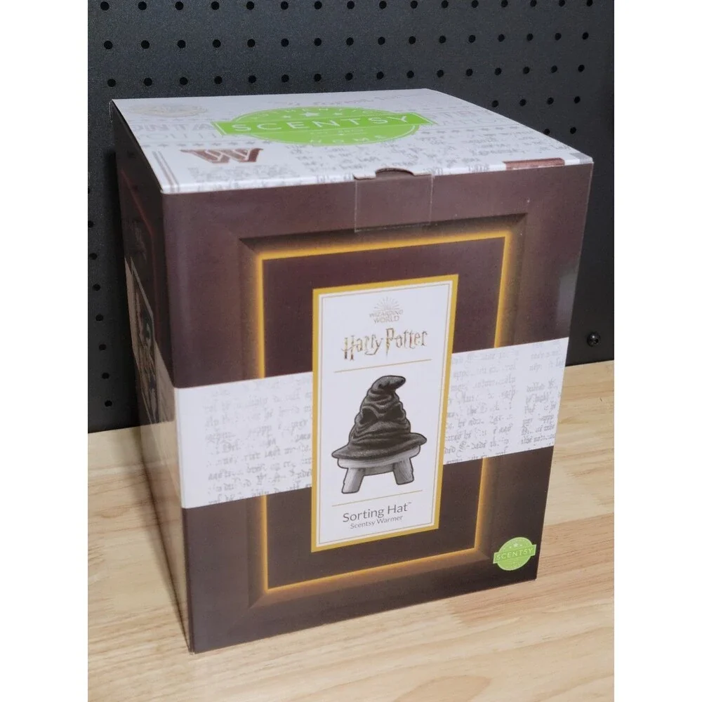 Scentsy Harry Potter Sorting Hat Wax Warmer New / NRFB Wizard Core